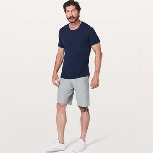 Lululemon 11” Commission Shorts M7AAMS in Gray Men’s 32 Relaxed Qwick Oxford